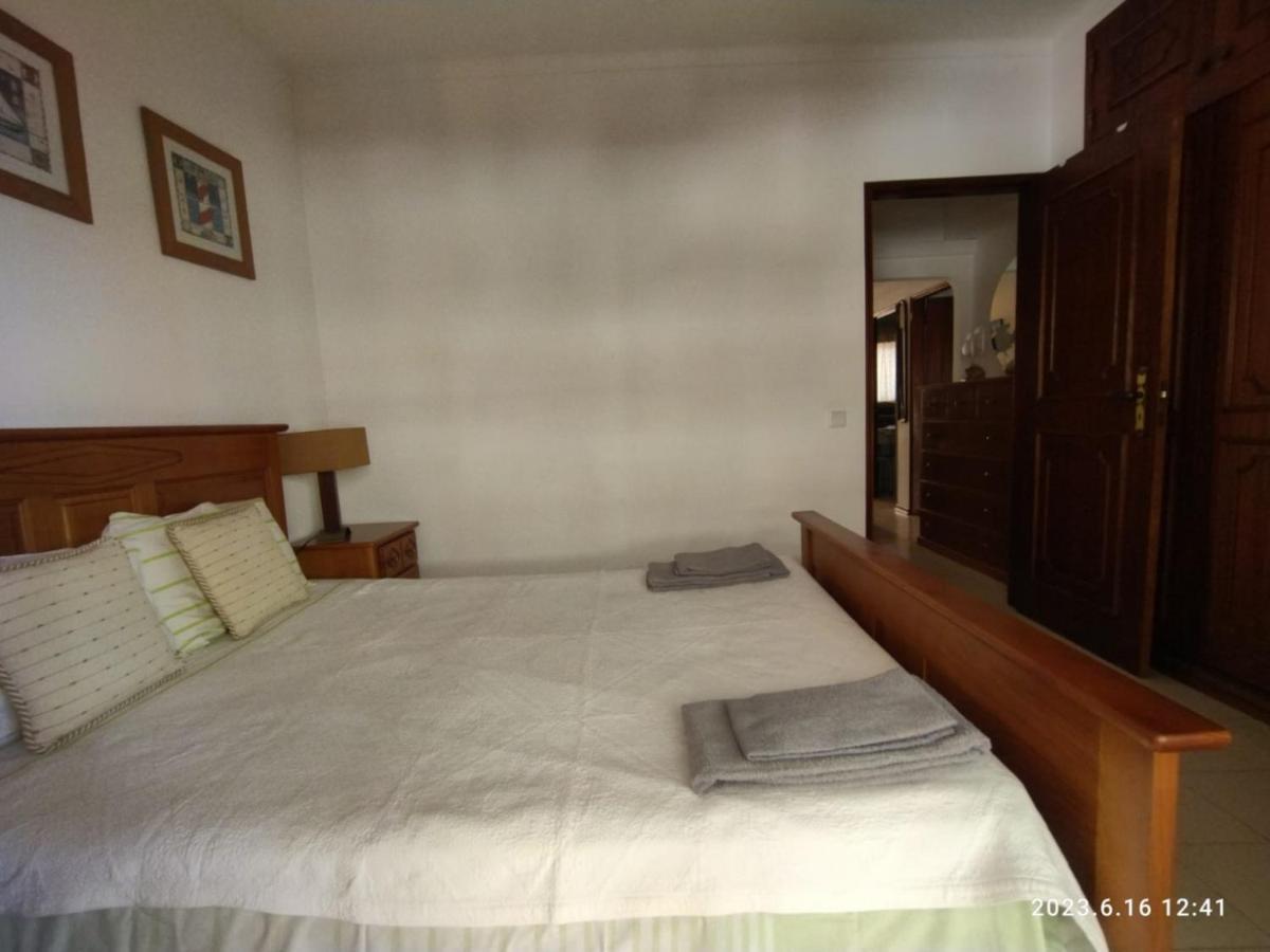 Cozy Apartment In Quarteira Exteriér fotografie